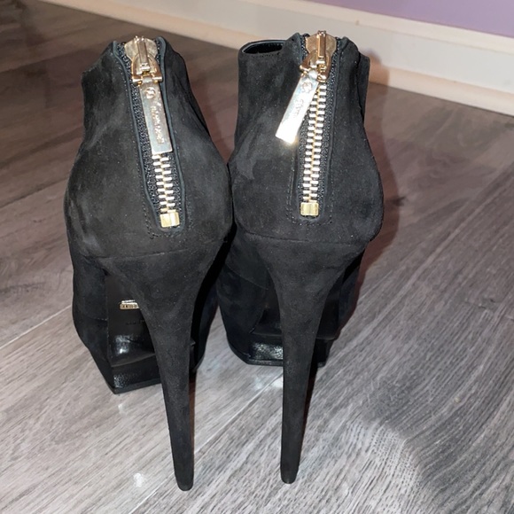 Roberto Cavalli Heels - Picture 3 of 5